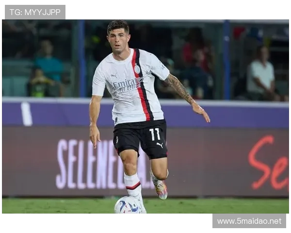 AC米兰高位压迫战术下，防线空当频现，快速反击威胁加剧