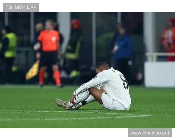 皇马防线崩了,问题不在个人而在整体结构失控 皇马防线崩了,问题不在个人而在整体结构失控