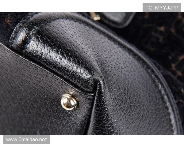 陈艺文今天买了啥奢侈品？钱包都快哭了吧！