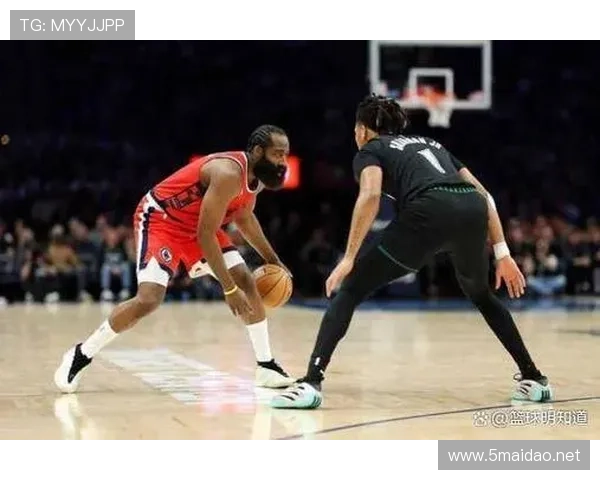 米德尔顿挡拆创高效得分，拉开与哈登关键时刻表现差距